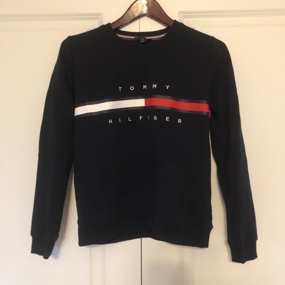 Tommy Hilfiger Tops - Tommy Hilfiger Crewneck Sweatshirt